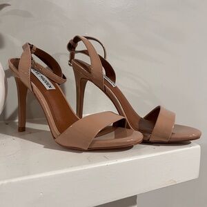 Steve Madden Reno Heels 👠